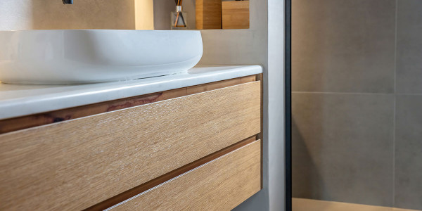 Reforma de Baños Genalguacil · Instalación de Muebles y Accesorios de Baño